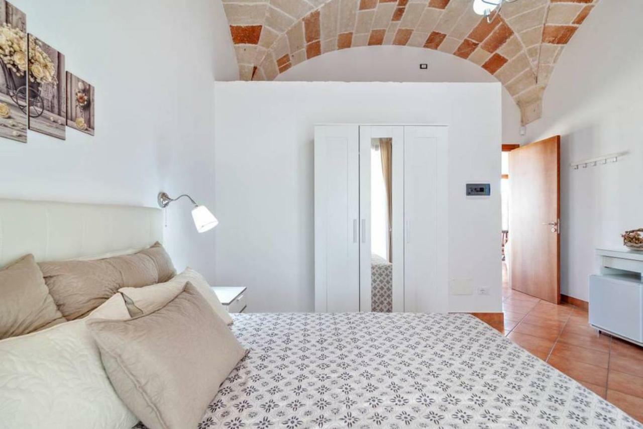 La Dimora Dei Conti Bed & Breakfast Collemeto Eksteriør bilde